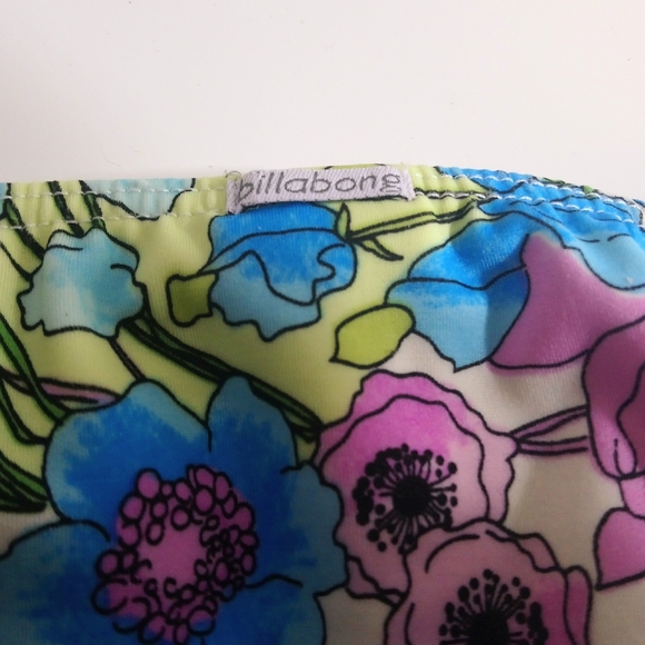 Billabong Swimwear Bottom Size Small - Picture 3 of 6